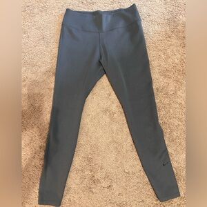Nike Womens 7/8 length Charcoal Gray Leggings Size L